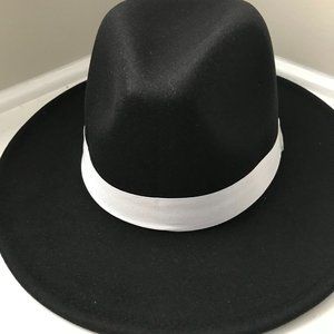 Brand New Unisex Two Tone Black & White Fedora